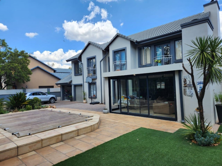 4 Bedroom Property for Sale in Zwartkop Golf Estate Gauteng