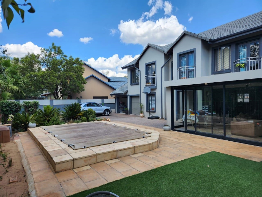 4 Bedroom Property for Sale in Zwartkop Golf Estate Gauteng
