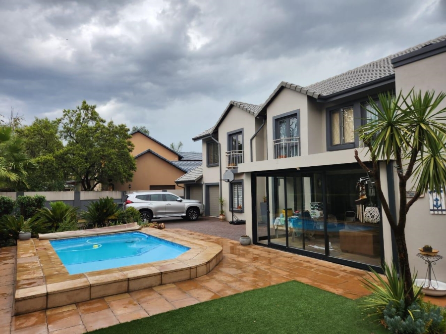 4 Bedroom Property for Sale in Zwartkop Golf Estate Gauteng