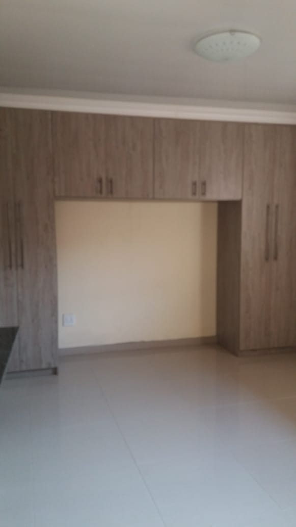 To Let 1 Bedroom Property for Rent in Brackenhurst Gauteng