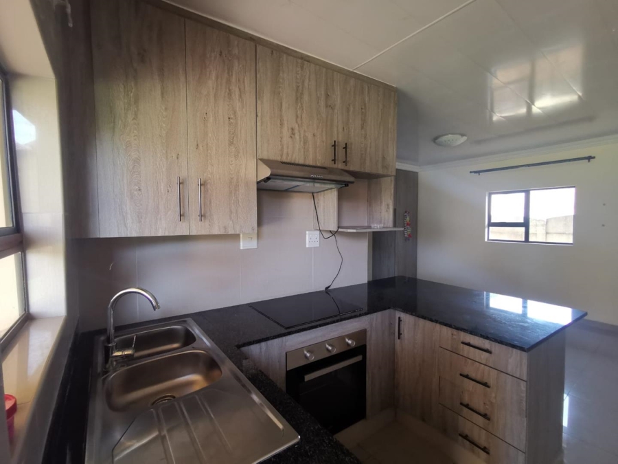 To Let 1 Bedroom Property for Rent in Brackenhurst Gauteng
