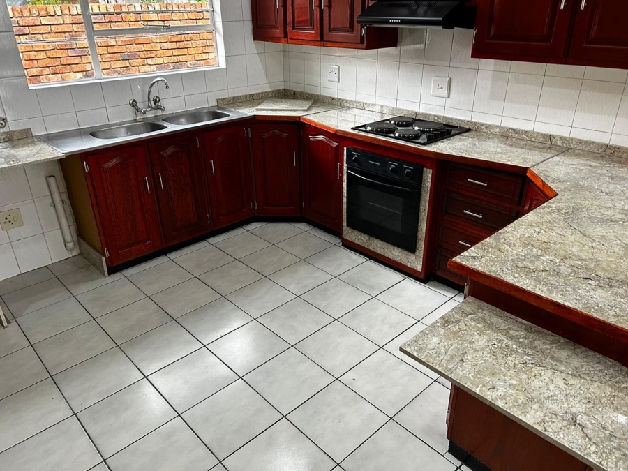 To Let 2 Bedroom Property for Rent in Mayberry Park Gauteng