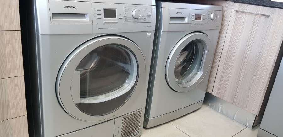 To Let 3 Bedroom Property for Rent in Oaklands Gauteng