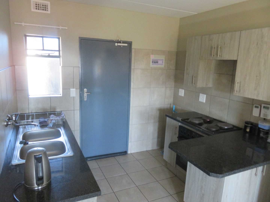 2 Bedroom Property for Sale in Montana Tuine Gauteng