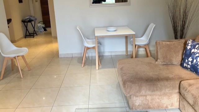 To Let 2 Bedroom Property for Rent in Sandhurst Gauteng