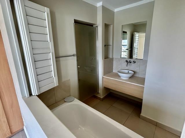 To Let 2 Bedroom Property for Rent in Sandhurst Gauteng
