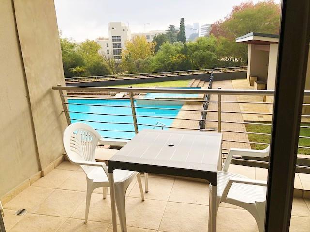 To Let 2 Bedroom Property for Rent in Sandhurst Gauteng