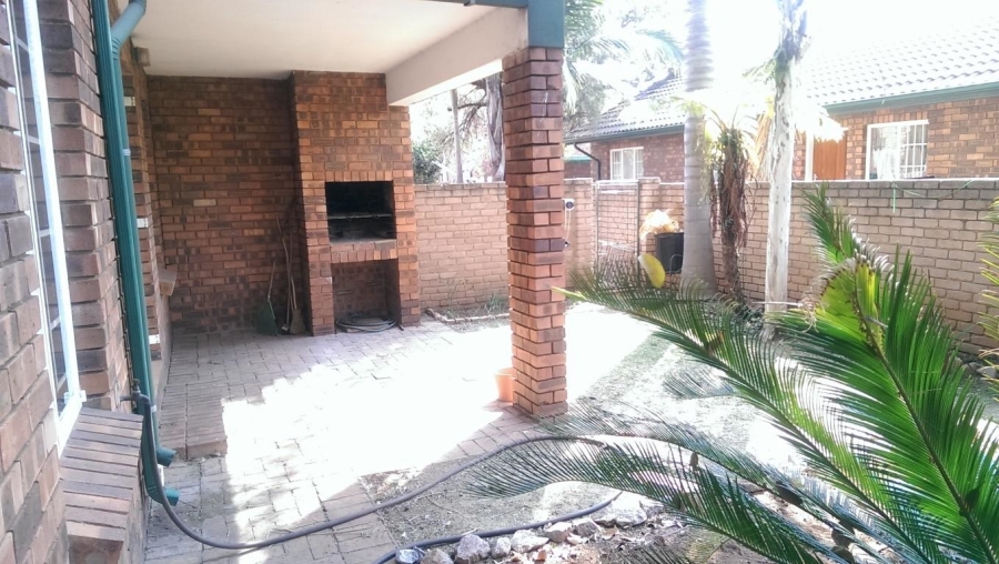 To Let 2 Bedroom Property for Rent in Highveld Gauteng