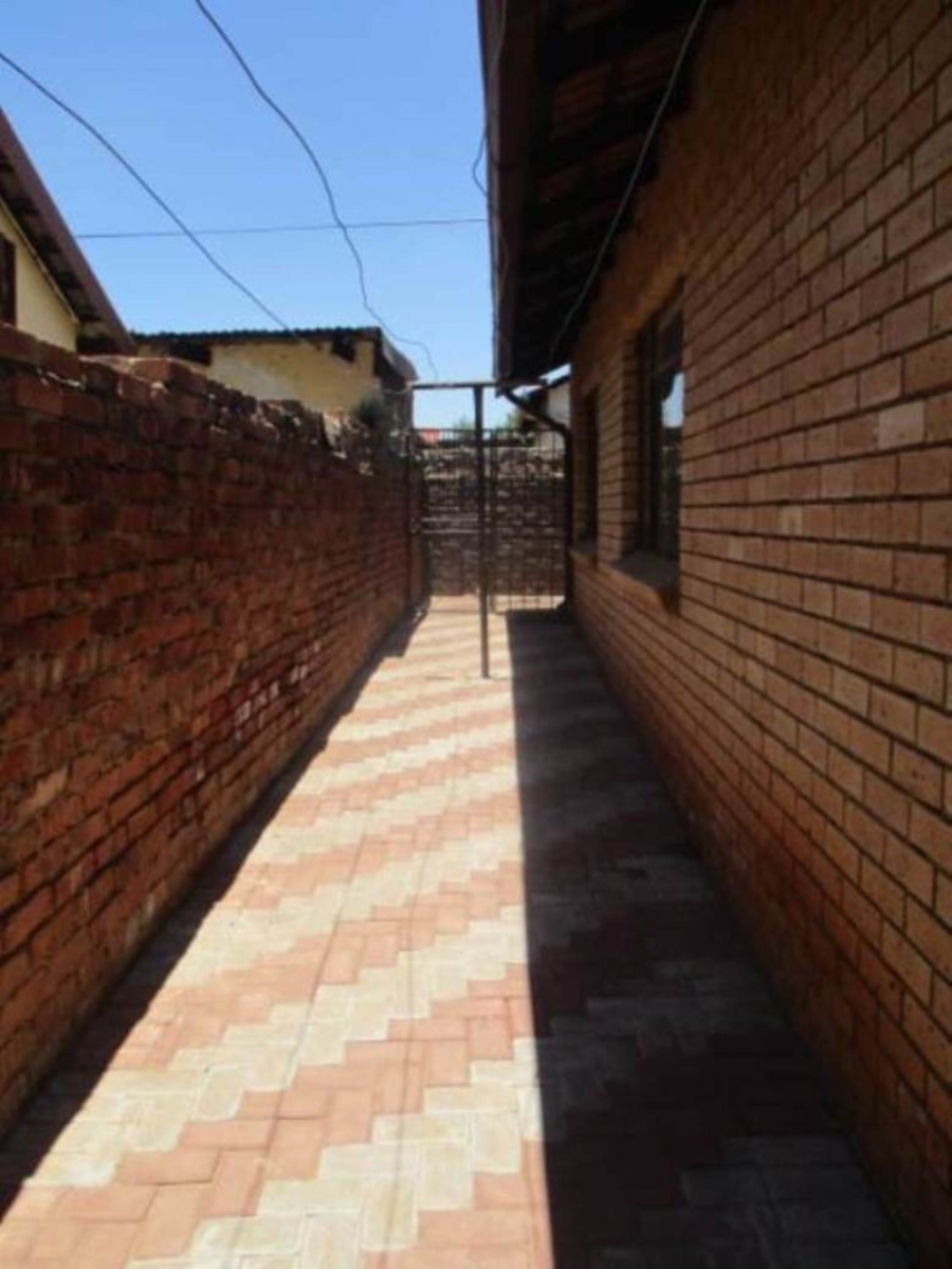 To Let 3 Bedroom Property for Rent in Nellmapius Gauteng
