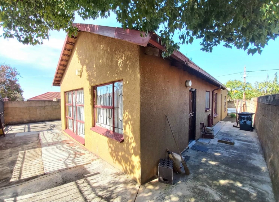 3 Bedroom Property for Sale in Atteridgeville Gauteng