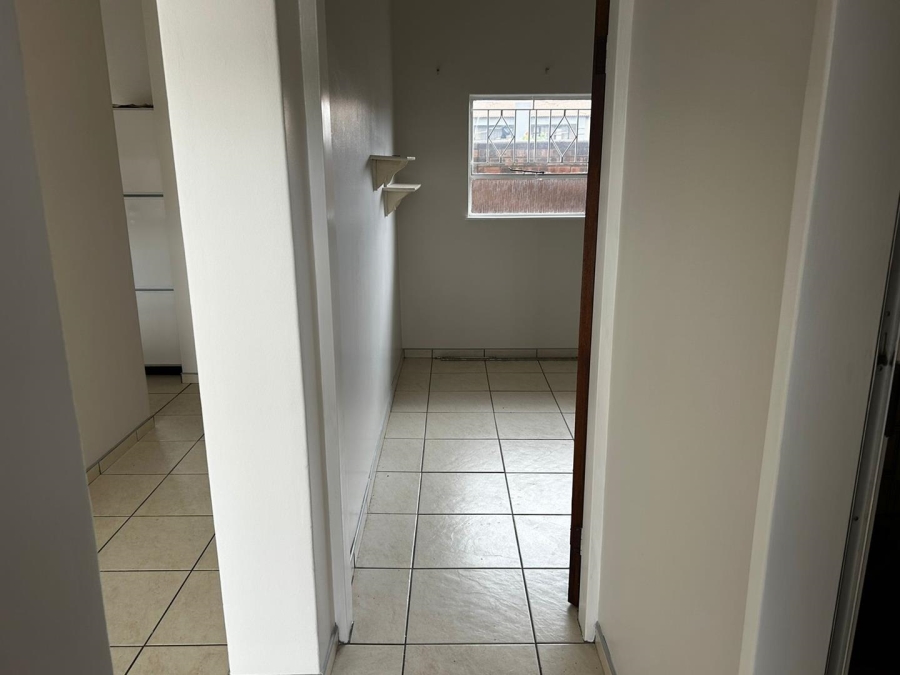 2 Bedroom Property for Sale in Gosforth Park Gauteng