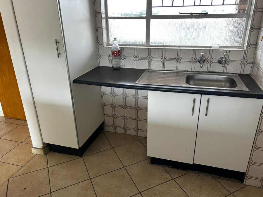 2 Bedroom Property for Sale in Gosforth Park Gauteng