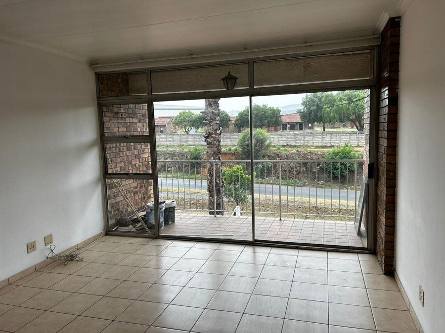 2 Bedroom Property for Sale in Gosforth Park Gauteng