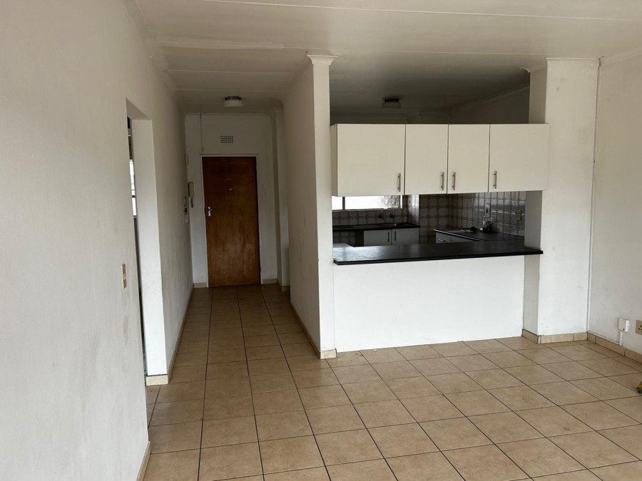 2 Bedroom Property for Sale in Gosforth Park Gauteng