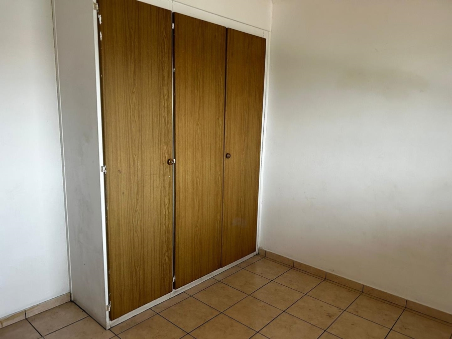 2 Bedroom Property for Sale in Gosforth Park Gauteng