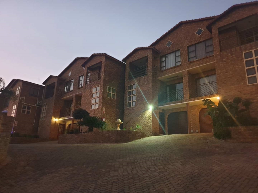 2 Bedroom Property for Sale in Ridgeway Gauteng