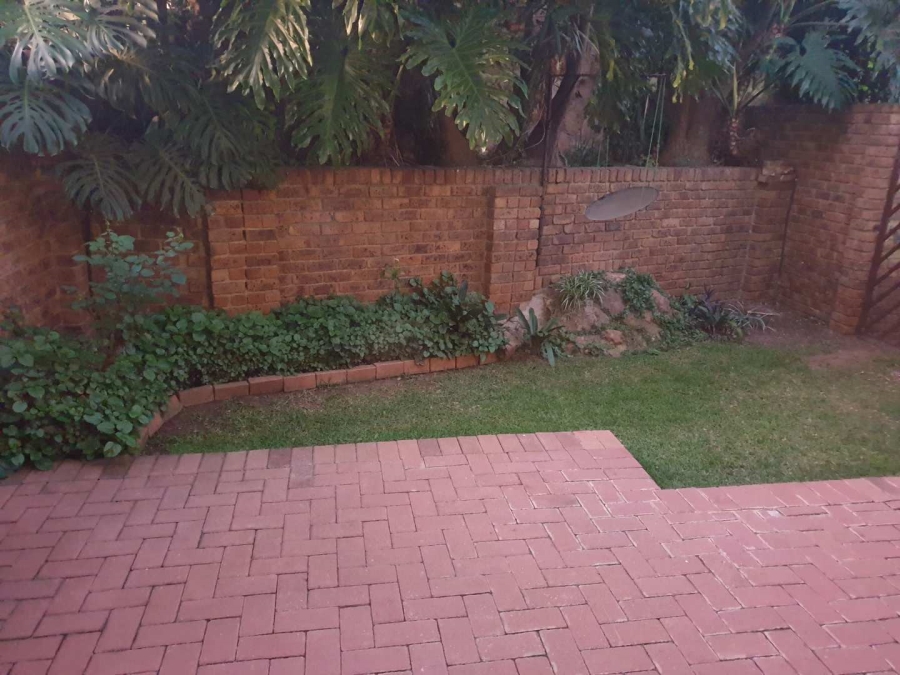 2 Bedroom Property for Sale in Ridgeway Gauteng