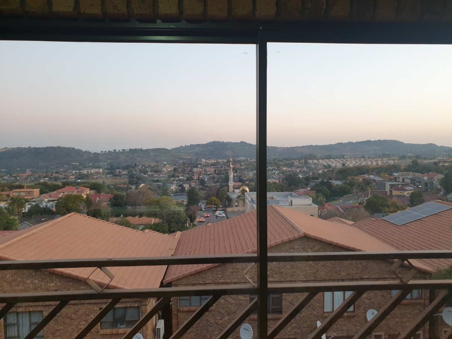 2 Bedroom Property for Sale in Ridgeway Gauteng