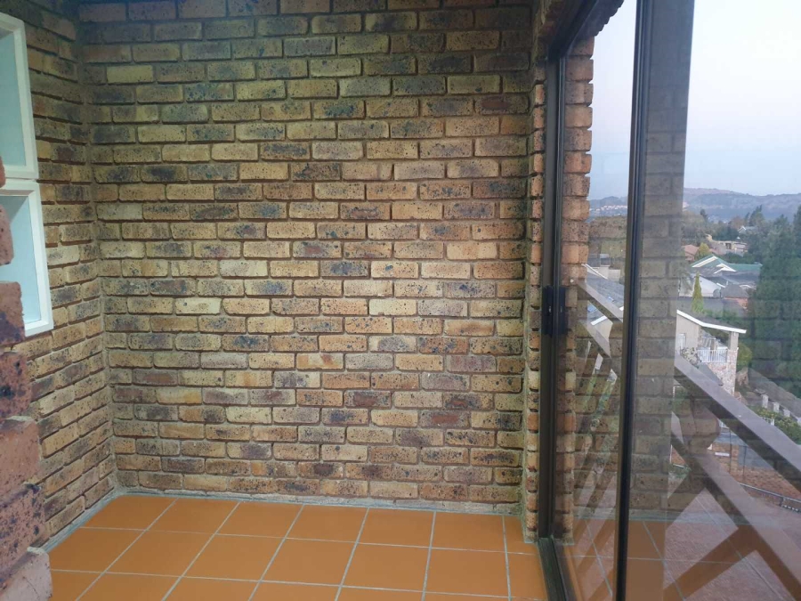 2 Bedroom Property for Sale in Ridgeway Gauteng