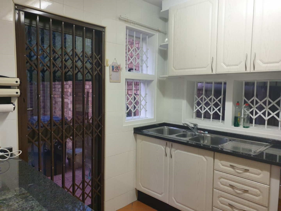 2 Bedroom Property for Sale in Ridgeway Gauteng