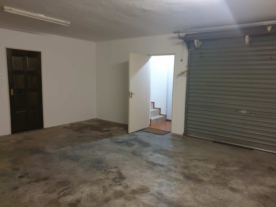 2 Bedroom Property for Sale in Ridgeway Gauteng