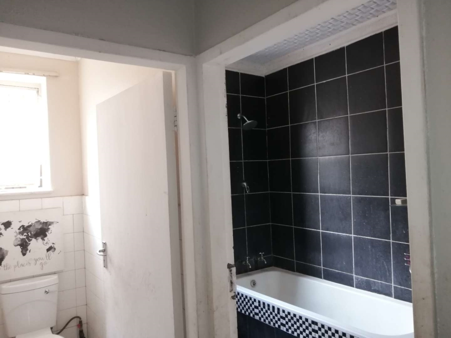 2 Bedroom Property for Sale in Sunnyside Gauteng