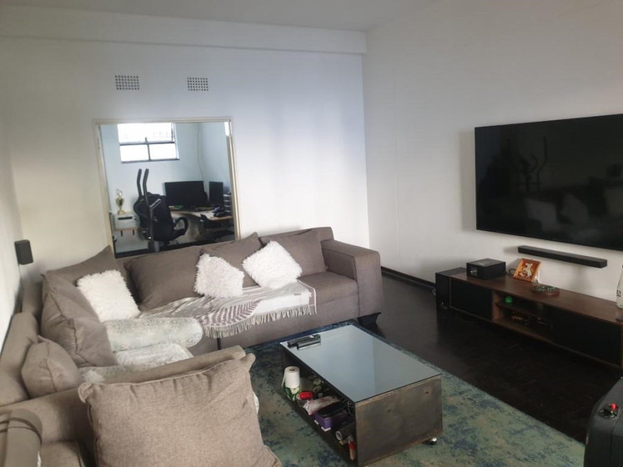 To Let 1 Bedroom Property for Rent in Rosebank Gauteng