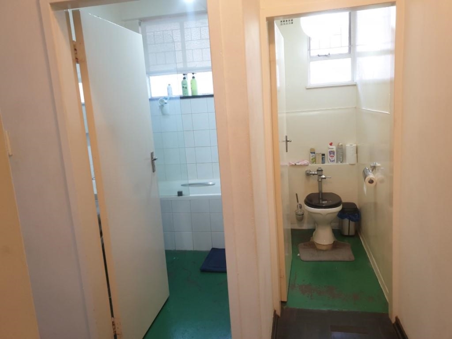 To Let 1 Bedroom Property for Rent in Rosebank Gauteng