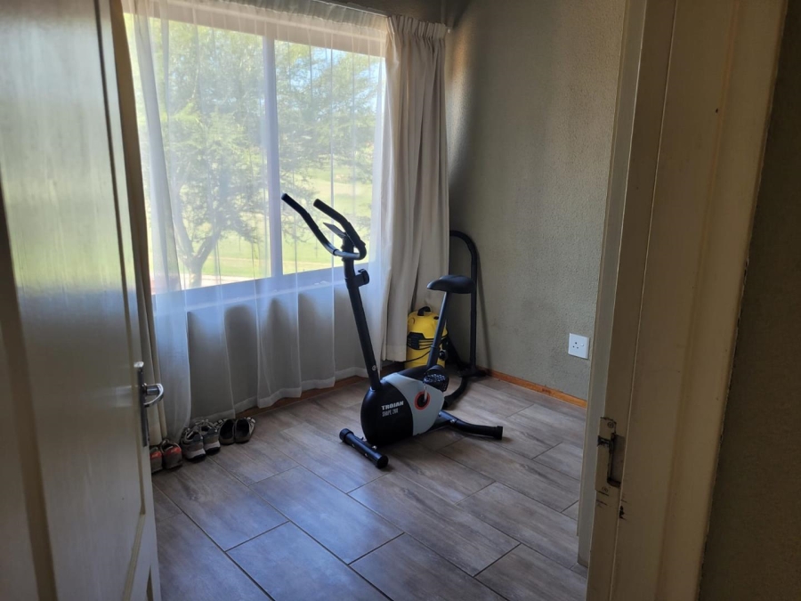 2 Bedroom Property for Sale in Honeydew Grove Gauteng