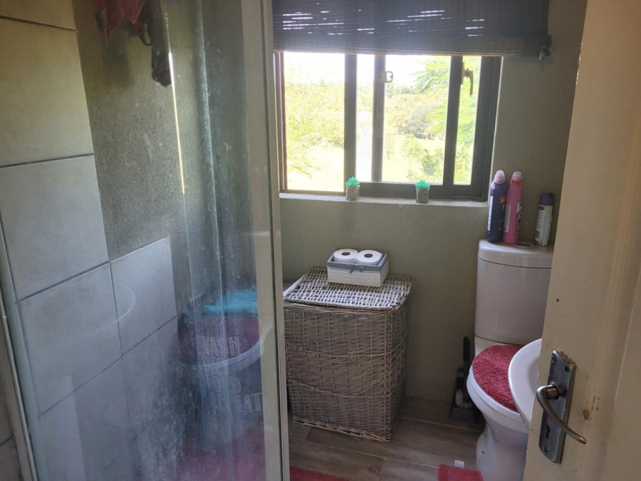 2 Bedroom Property for Sale in Honeydew Grove Gauteng