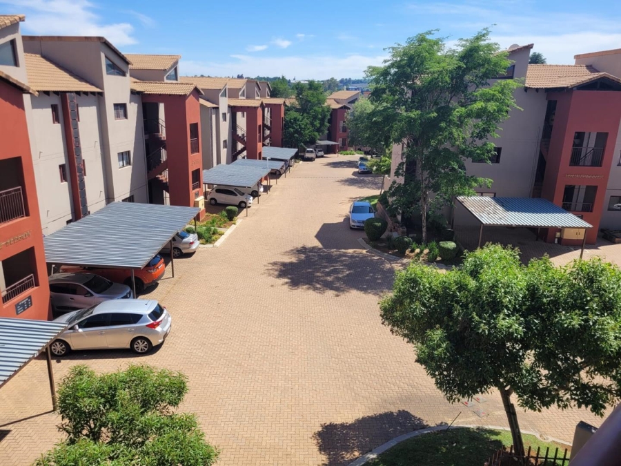 2 Bedroom Property for Sale in Honeydew Grove Gauteng