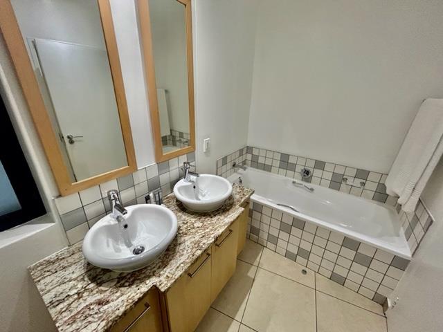 To Let 2 Bedroom Property for Rent in Benmore Gauteng