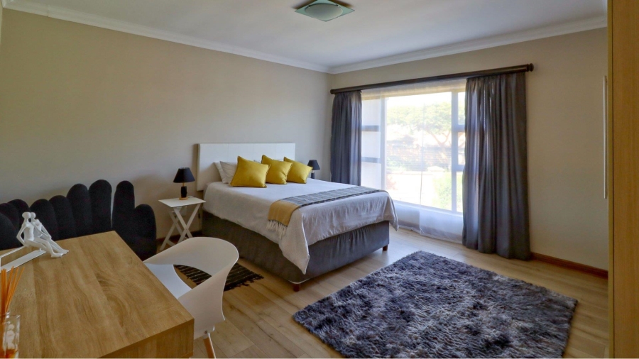 To Let 4 Bedroom Property for Rent in The Wilds Gauteng