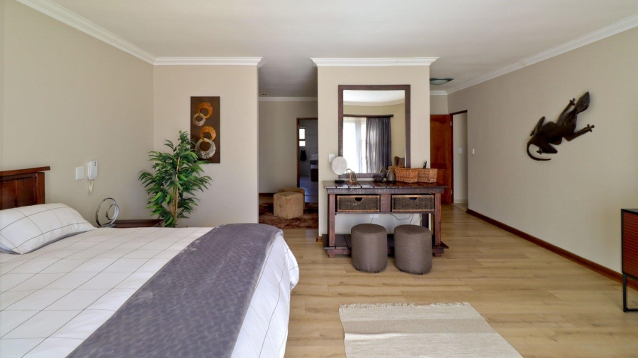 To Let 4 Bedroom Property for Rent in The Wilds Gauteng
