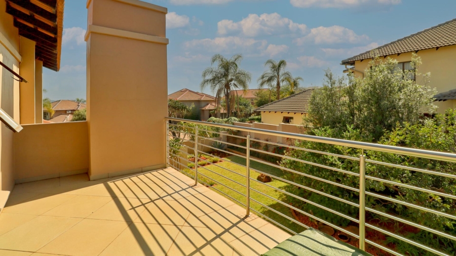 To Let 4 Bedroom Property for Rent in The Wilds Gauteng