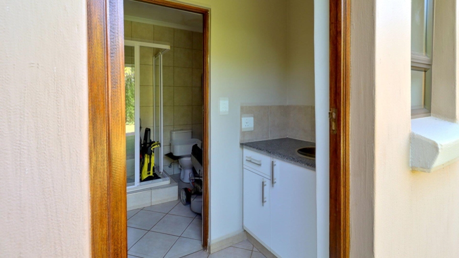 To Let 4 Bedroom Property for Rent in The Wilds Gauteng