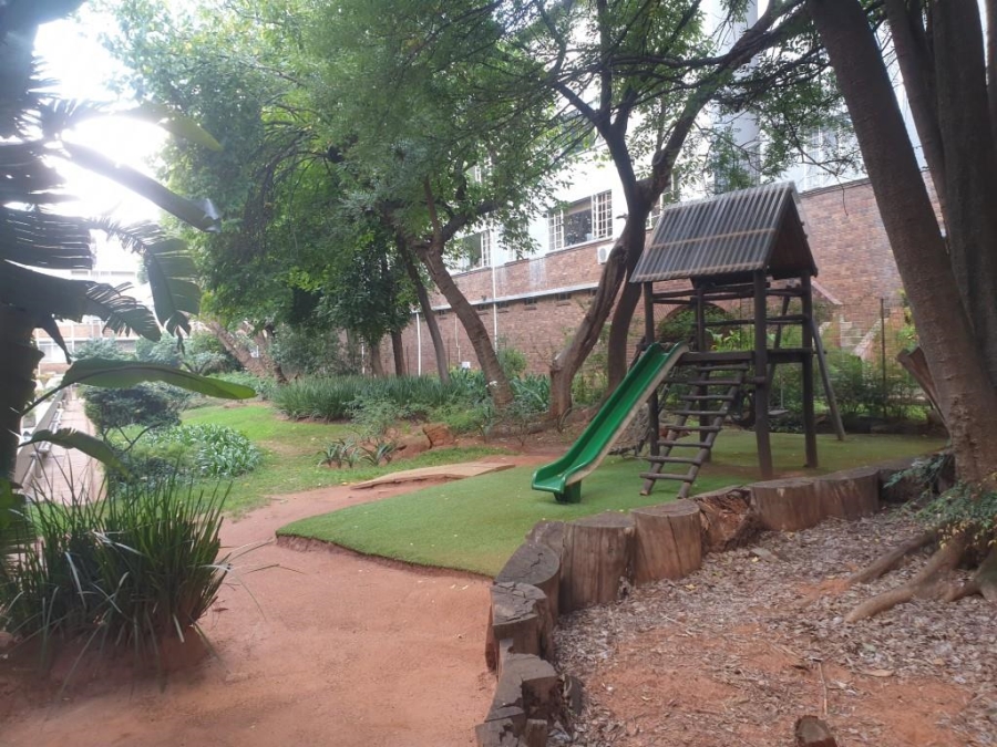 1 Bedroom Property for Sale in Illovo Gauteng