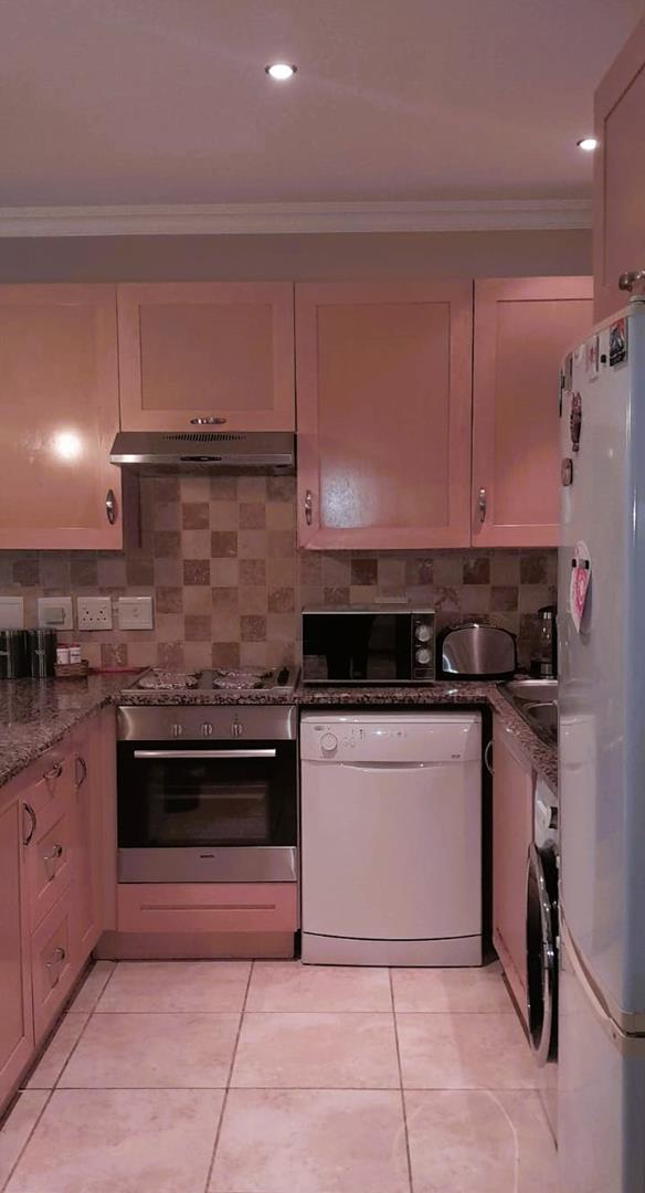 2 Bedroom Property for Sale in Newlands Gauteng