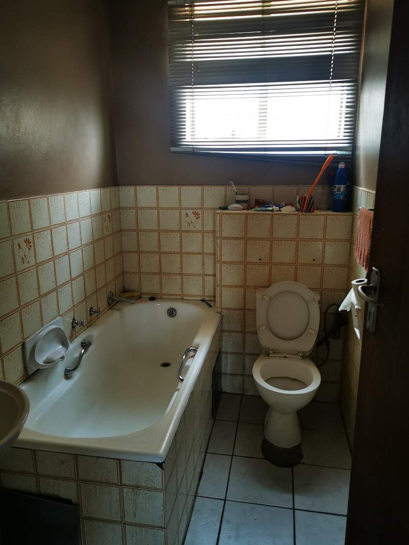 2 Bedroom Property for Sale in Silverton Gauteng