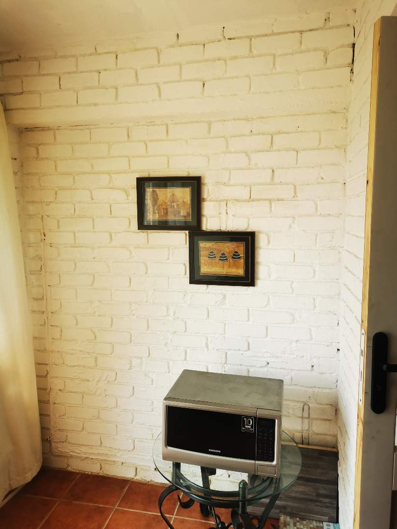 1 Bedroom Property for Sale in Wilgeheuwel Ext 3 Gauteng