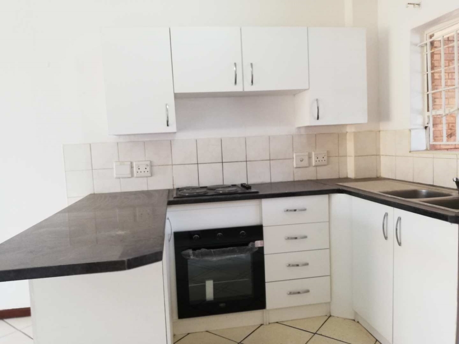 2 Bedroom Property for Sale in Honeypark Gauteng