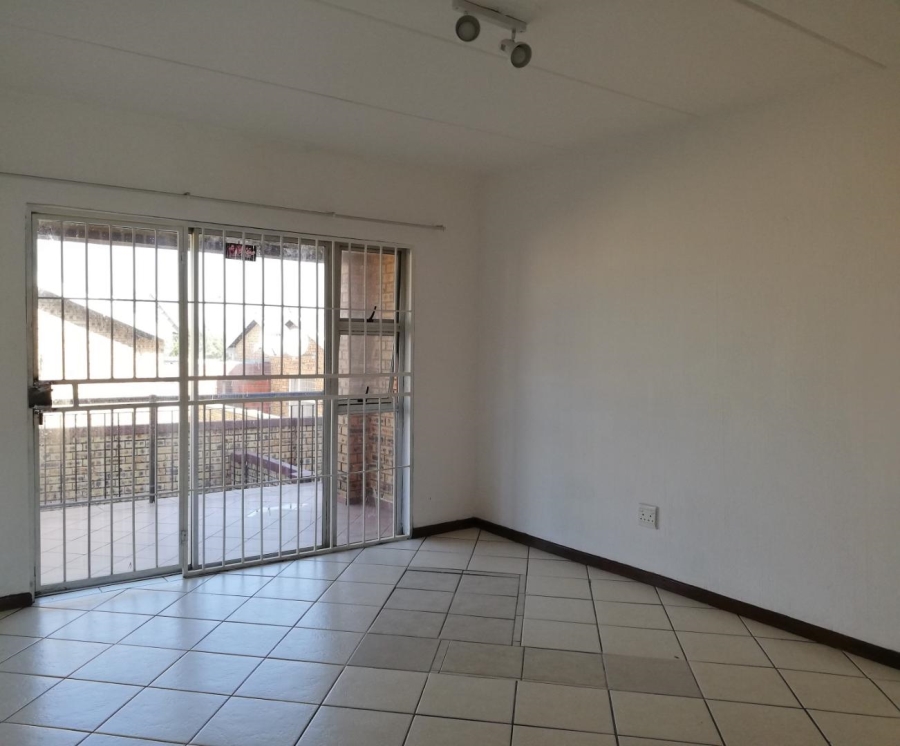 2 Bedroom Property for Sale in Honeypark Gauteng
