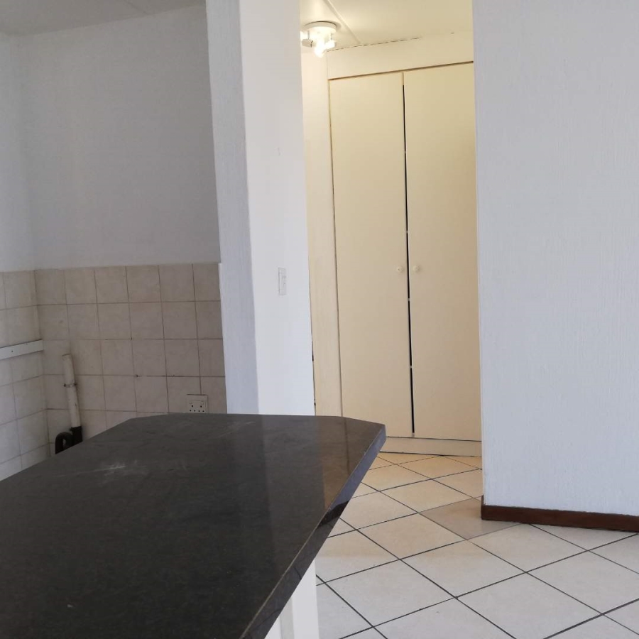 2 Bedroom Property for Sale in Honeypark Gauteng