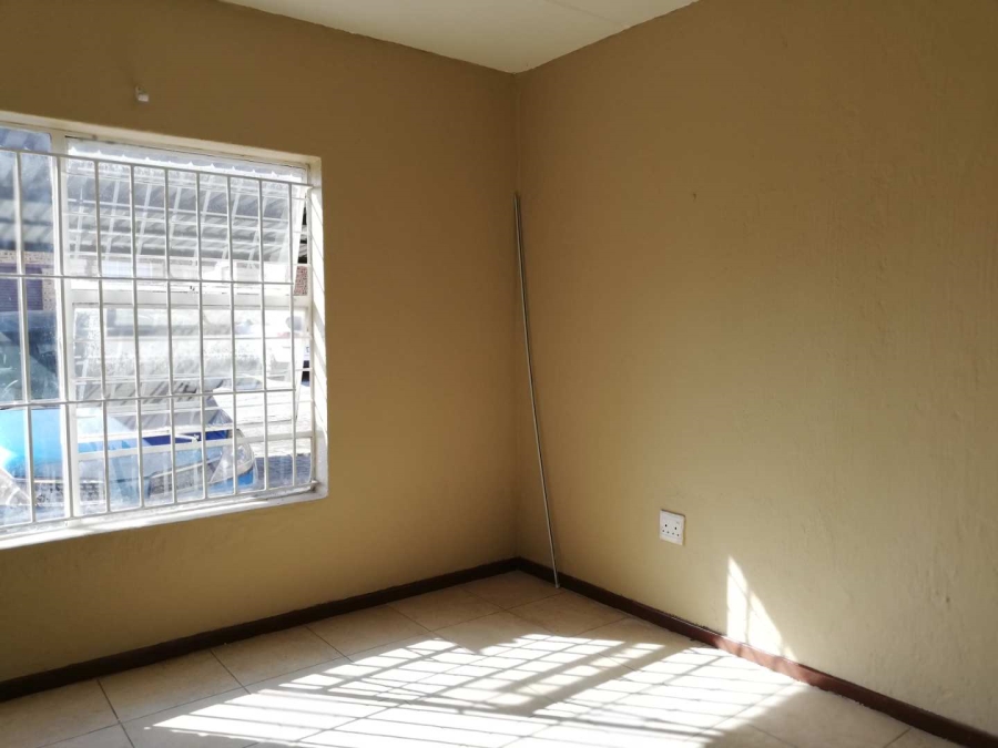 2 Bedroom Property for Sale in Honeypark Gauteng