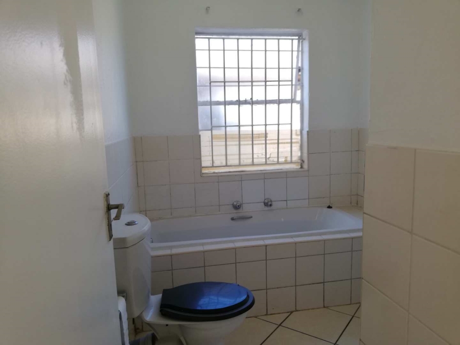 2 Bedroom Property for Sale in Honeypark Gauteng