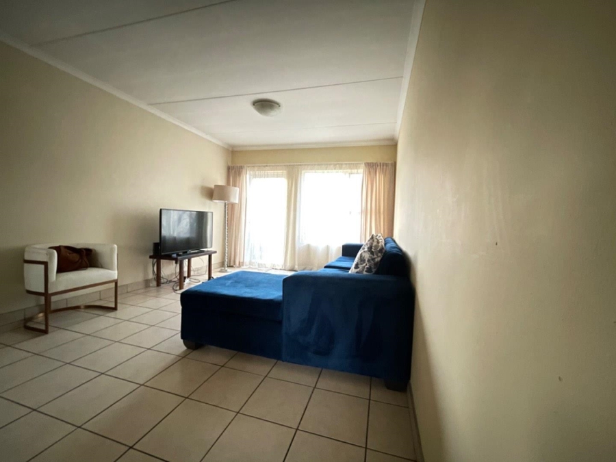 To Let 2 Bedroom Property for Rent in Meredale Gauteng
