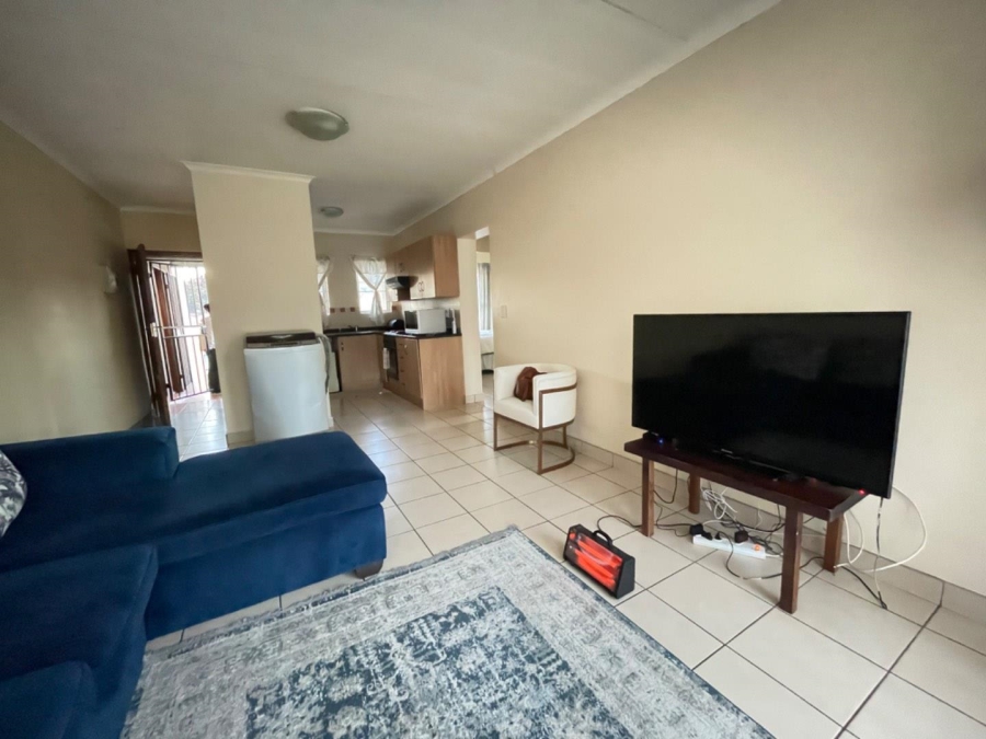 To Let 2 Bedroom Property for Rent in Meredale Gauteng