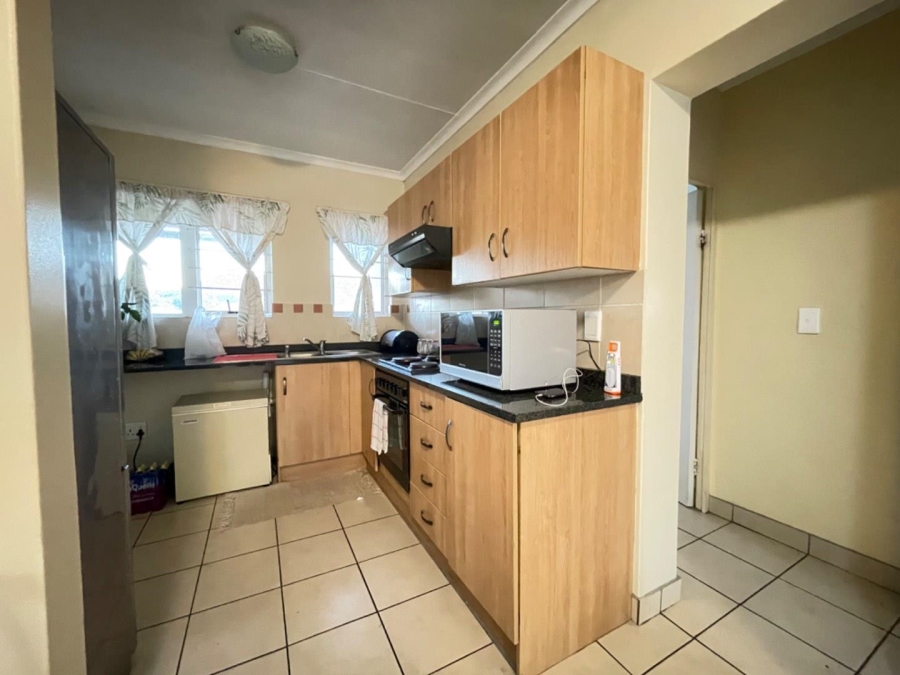 To Let 2 Bedroom Property for Rent in Meredale Gauteng