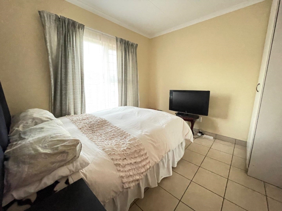 To Let 2 Bedroom Property for Rent in Meredale Gauteng