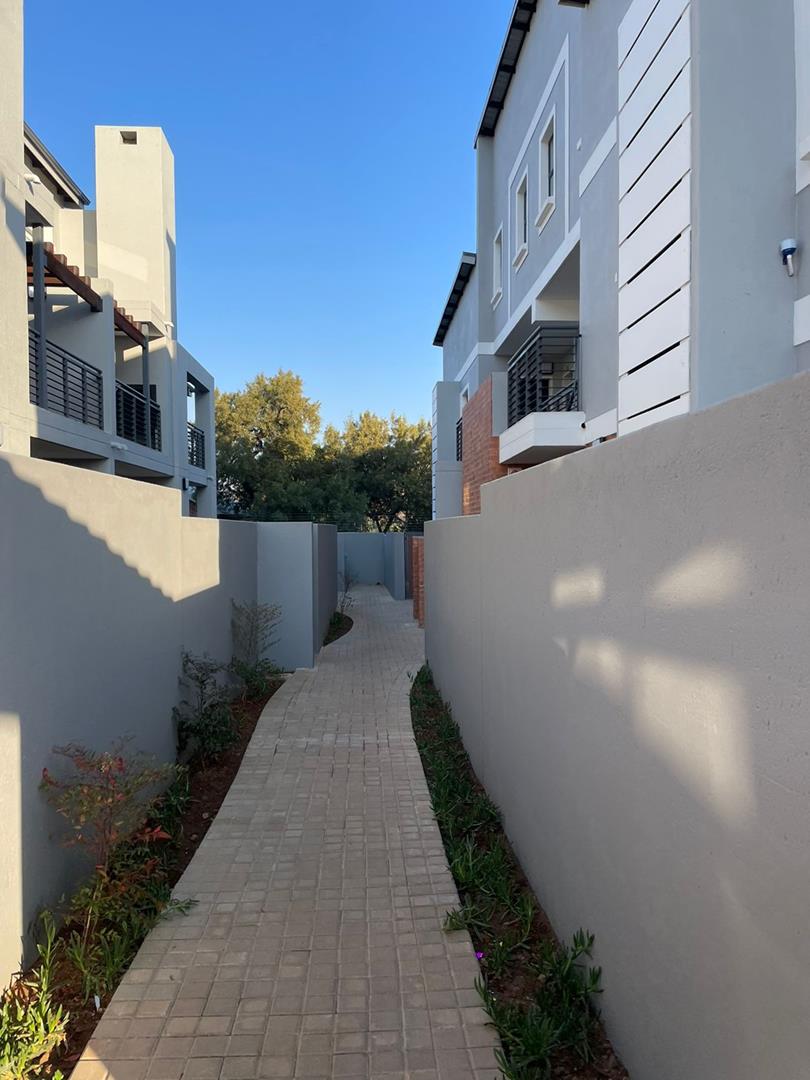 To Let 2 Bedroom Property for Rent in Montana Gauteng